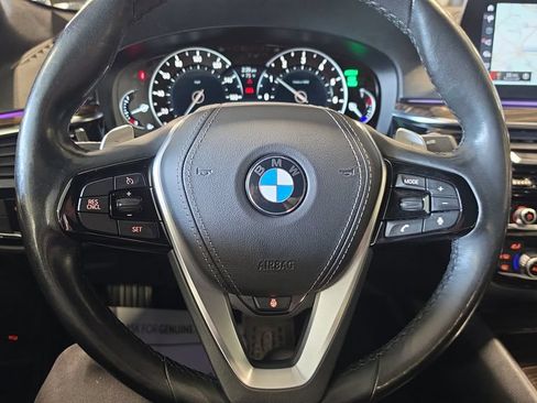 Used 2018 BMW 530i xDrive AWD/4WD image 23
