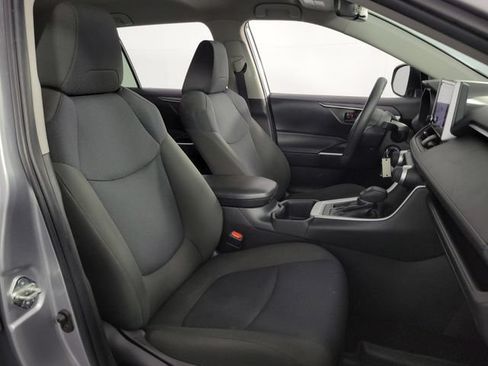 Used 2023 Toyota RAV4 LE FWD image 15