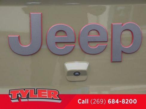 New 2026 Jeep Gladiator Rubicon w/ Steel Power Dome Hood Package AWD/4WD image 17