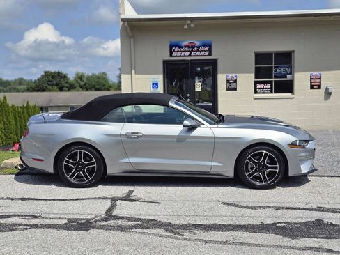 Used 2020 Ford Mustang Premium RWD image 25