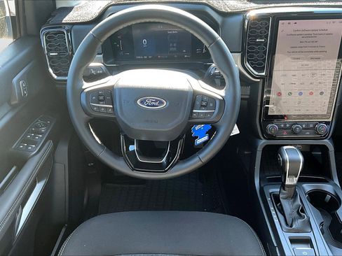 Used 2025 Ford Ranger XLT w/ Equipment Group 301A High image 5