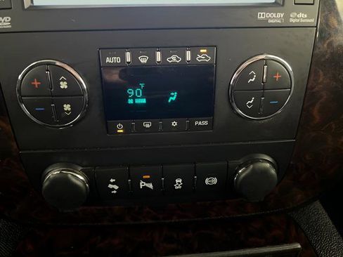 Used 2013 GMC Sierra 2500 Denali w/ Suspension Package, Off-Road image 23