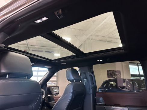 Used 2022 Ford F150 Lariat w/ Equipment Group 502A High image 36