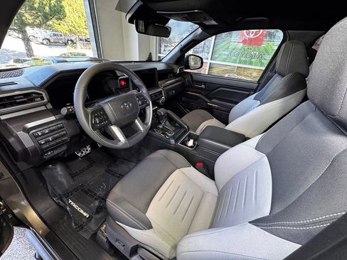 Certified 2025 Toyota Tacoma TRD Sport AWD/4WD image 22