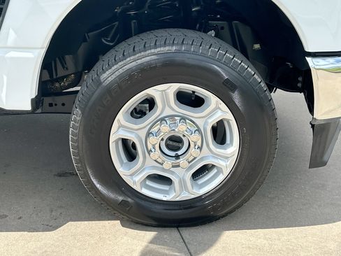 Used 2026 Ford F250 XLT AWD/4WD image 10