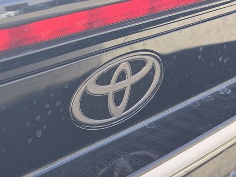 New 2026 Toyota Prius Plug-In Hybrid FWD image 7