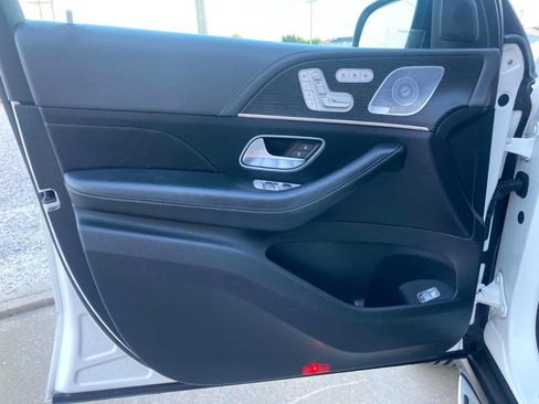 Used 2020 Mercedes-Benz GLS 580 4MATIC image 24