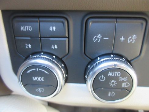 New 2026 GMC Yukon Denali w/ Denali Reserve Package image 17