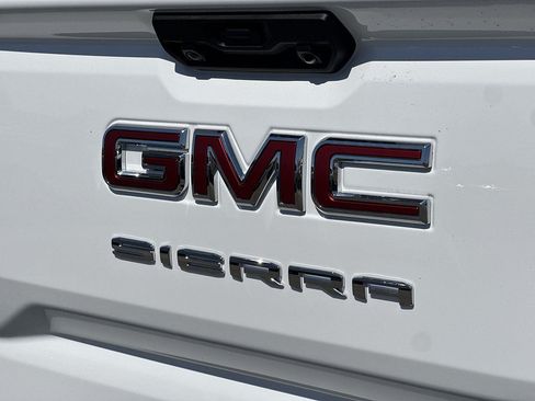 New 2026 GMC Sierra 1500 Elevation w/ X31 Off-Road Package AWD/4WD image 28