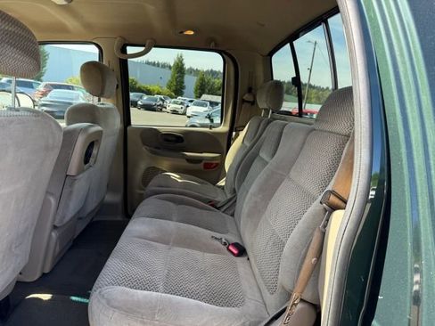 Used 2001 Ford F150 Lariat RWD image 18
