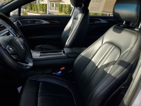 Used 2019 Lincoln MKZ Reserve image 26