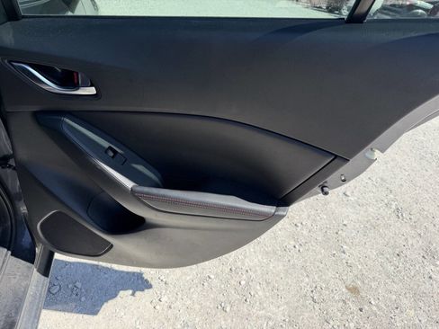 Used 2014 MAZDA MAZDA3 s Touring FWD image 18