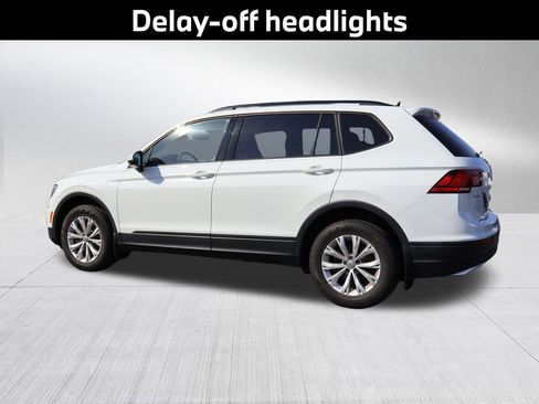 Used 2020 Volkswagen Tiguan S image 9