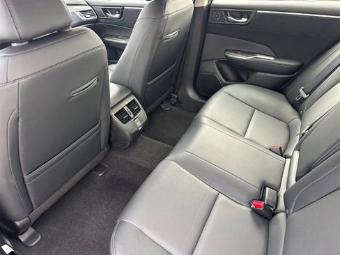 Used 2018 Honda Clarity Touring image 12