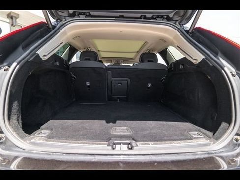 Used 2024 Volvo XC60 B5 Plus AWD/4WD image 33
