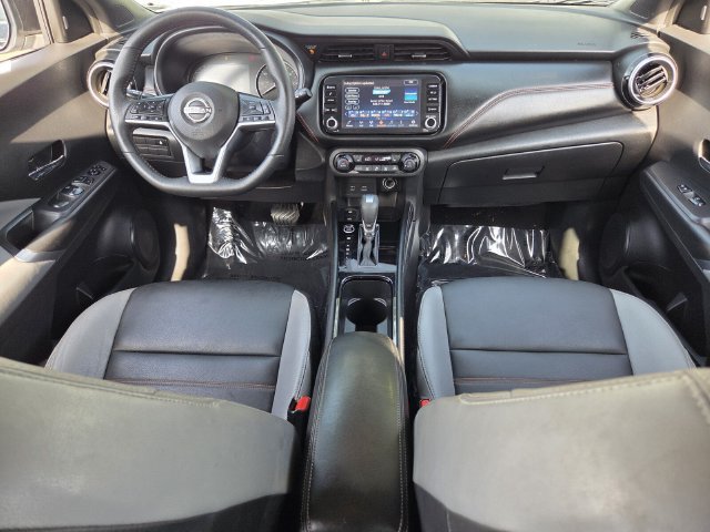 Used 2023 Nissan Kicks SR w/ SR Premium Package FWD image 15