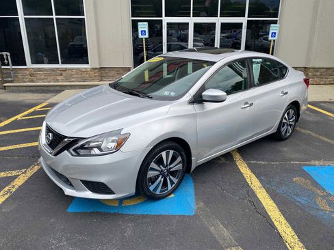 Used 2019 Nissan Sentra SV w/ Special Edition Package FWD image 2