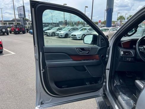 Used 2022 Lincoln Navigator L Reserve image 26