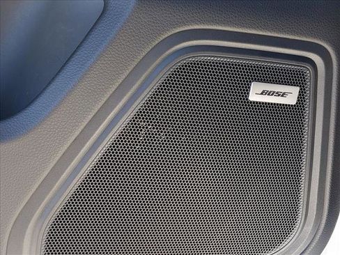 Used 2025 Porsche Macan Turbo image 13