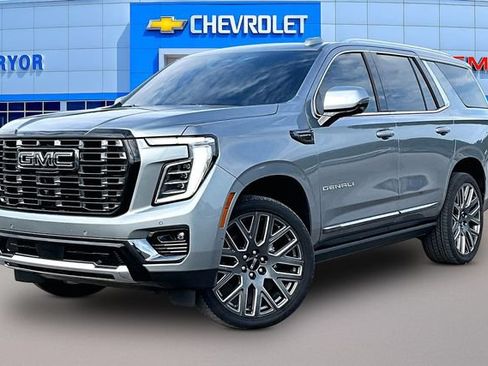 Used 2026 GMC Yukon Denali Ultimate AWD/4WD image 3
