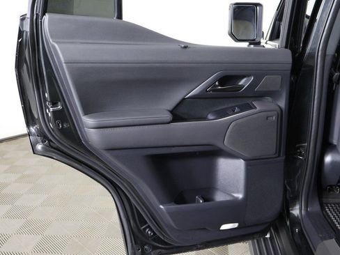 Used 2024 Lexus GX 550 image 30