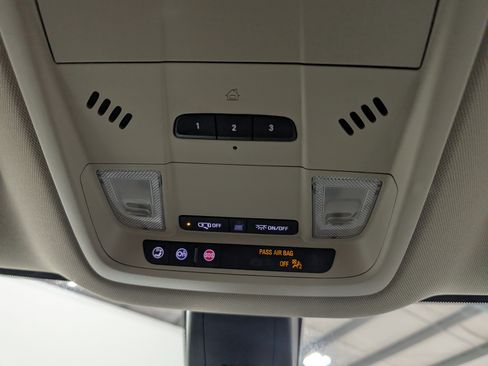 Used 2021 Buick Enclave Premium w/ Surround and Sites Package image 26