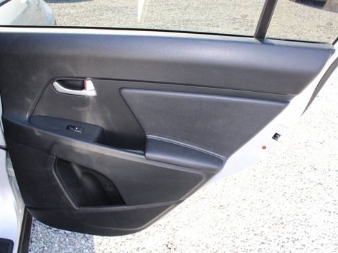 Used 2016 Kia Sportage LX image 23