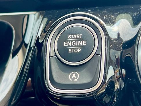 Certified 2023 Mercedes-Benz GLA 250 4MATIC image 30