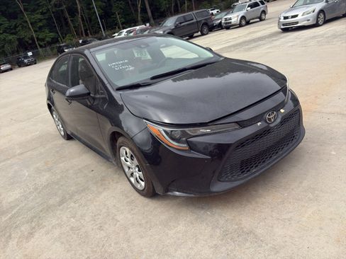Used 2021 Toyota Corolla LE FWD image 1