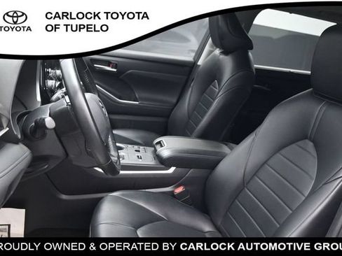Used 2023 Toyota Highlander XLE FWD image 26