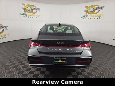 Used 2025 Hyundai Elantra Limited FWD image 7