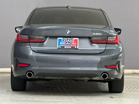 Used 2022 BMW 330i 330i w/ Driving Assistance Package image 9