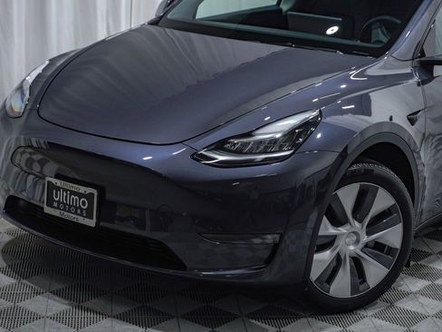 Used 2021 Tesla Model Y Long Range image 5