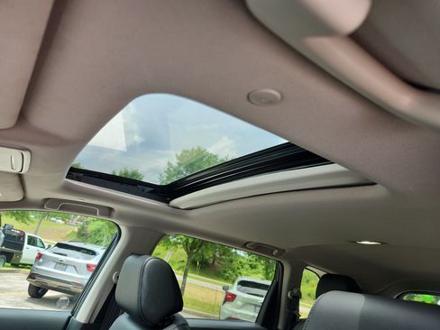 Used 2025 Honda CR-V EX-L image 28