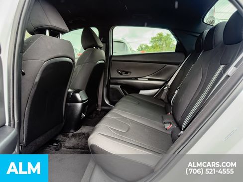Used 2025 Hyundai Elantra Sport FWD image 10
