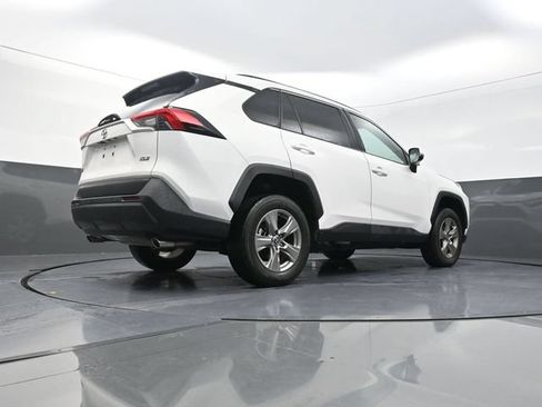 Used 2024 Toyota RAV4 XLE FWD image 37