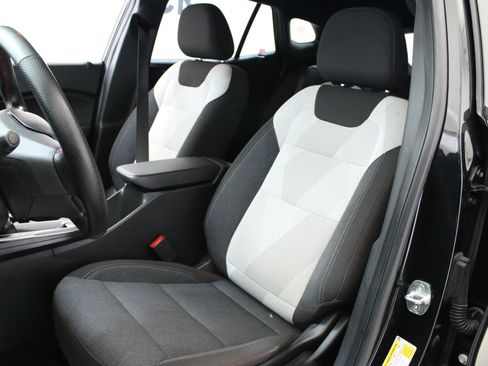 Used 2024 Chevrolet Trax RS w/ Driver Confidence Package image 25