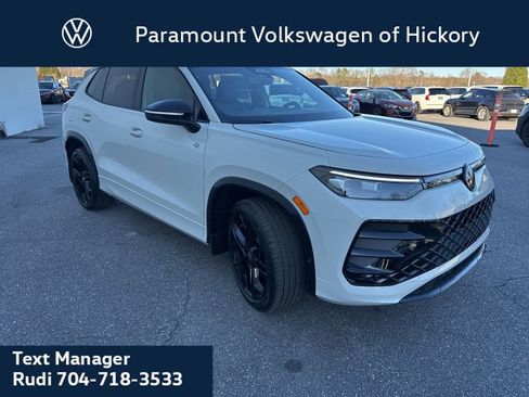 New 2026 Volkswagen Tiguan SE R-Line AWD/4WD image 4