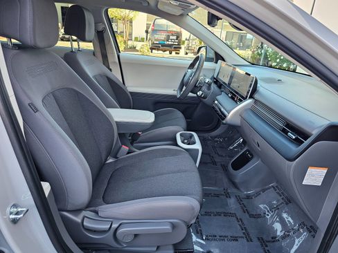 Used 2024 Hyundai Ioniq 5 SEL image 24