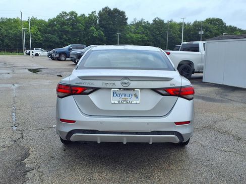 Used 2023 Nissan Sentra SV FWD image 22