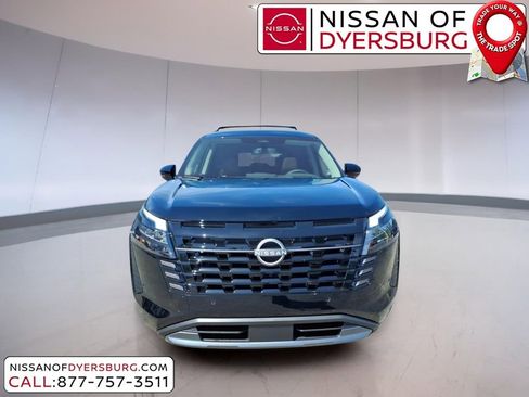 New 2026 Nissan Pathfinder Platinum w/ Cargo Package AWD/4WD image 8