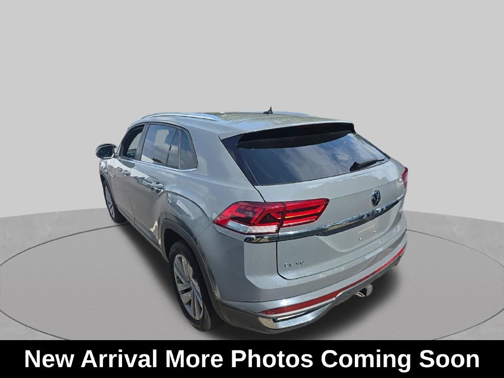 Used 2023 Volkswagen Atlas Cross Sport SE w/ Panoramic Sunroof Package AWD/4WD image 3