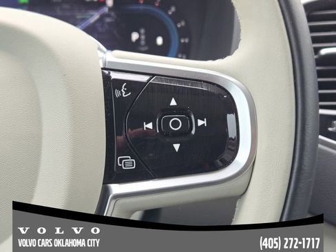 Certified 2023 Volvo XC90 B6 Ultimate w/ Lounge Package image 28