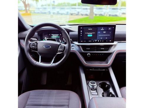 Used 2025 Ford Explorer ST-Line AWD/4WD image 11
