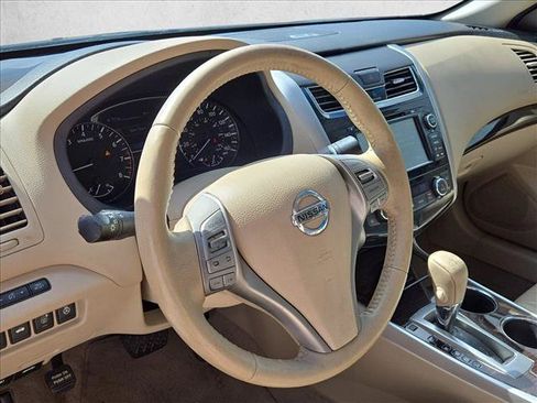 Used 2014 Nissan Altima 2.5 SL w/ Technology Package FWD image 8