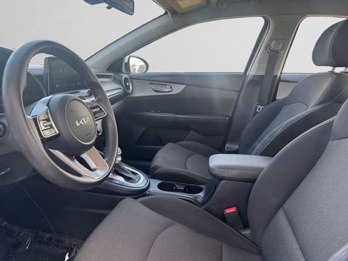 Used 2022 Kia Forte LXS image 10