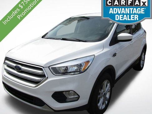 Used 2019 Ford Escape SE AWD/4WD image 1