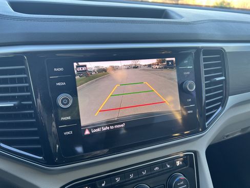 Used 2023 Volkswagen Atlas SE w/ Black Wheel Package image 23