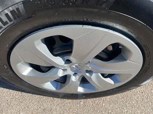 Used 2022 Toyota RAV4 LE image 42