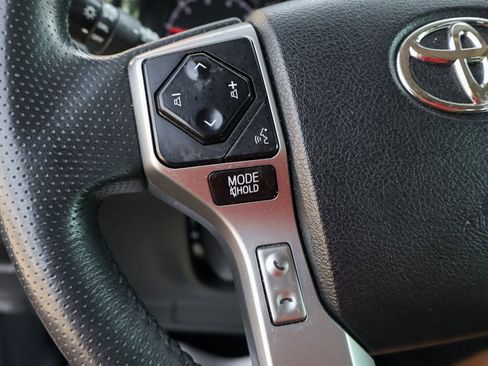 Used 2022 Toyota 4Runner SR5 image 23